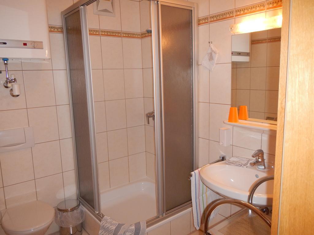 Haus Friedburg Apartment Velden am Woerthersee Room photo