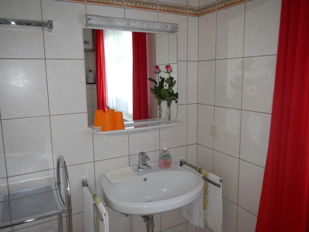 Haus Friedburg Apartment Velden am Woerthersee Room photo